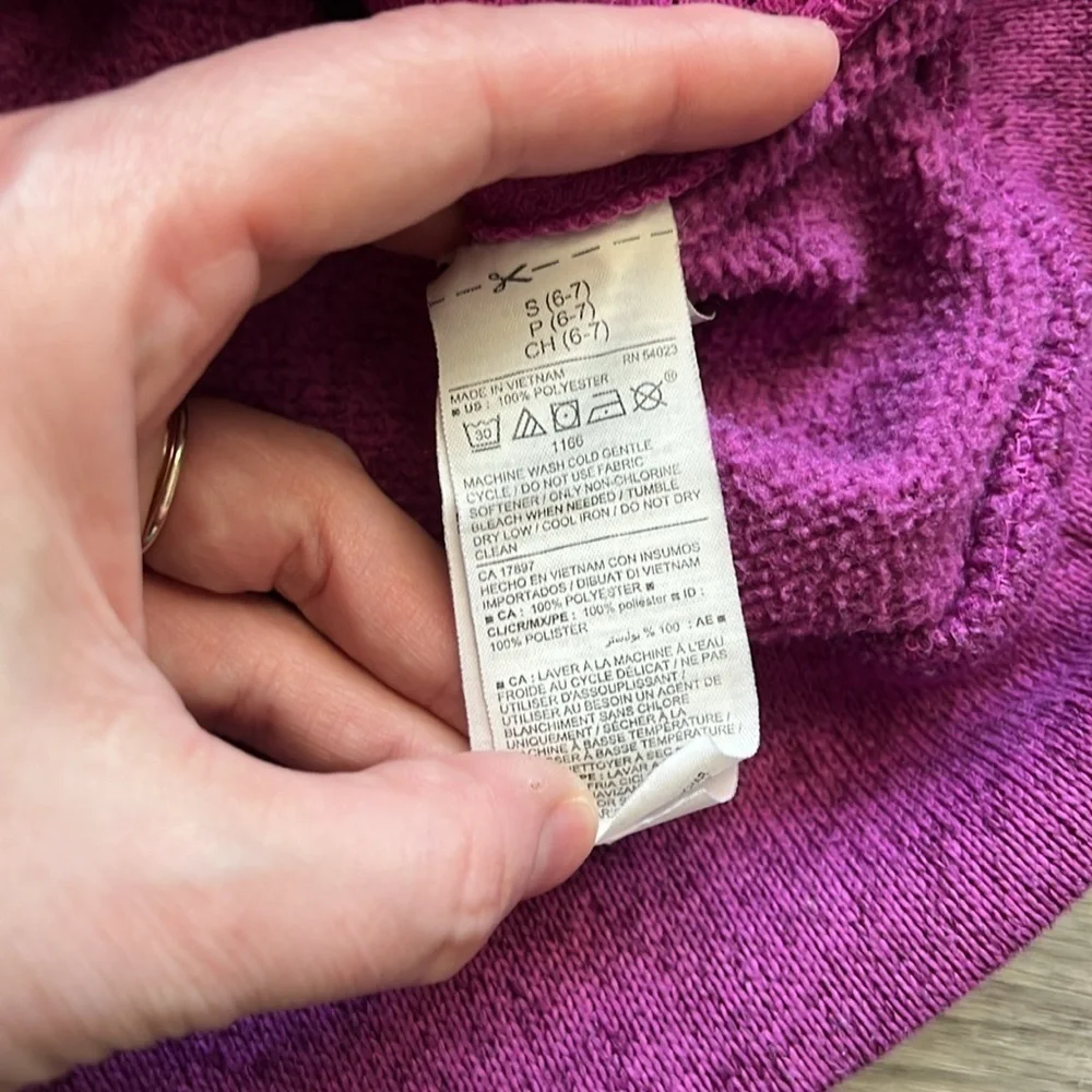 Old Navy Active Purple Hoodie Size 6/7